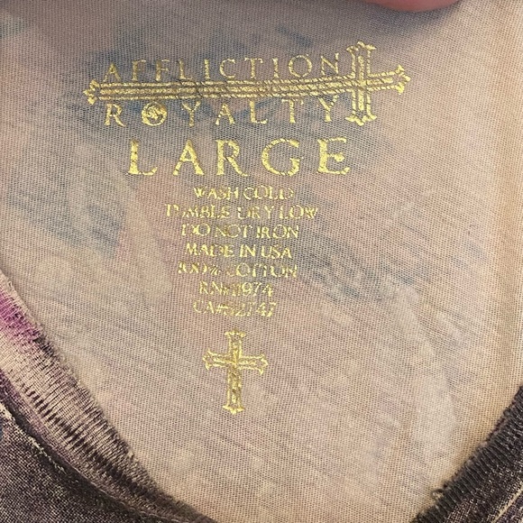 Vintage Affliction Royalty T-Shirt - Picture 6 of 6